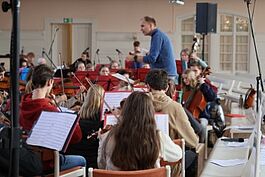 e2c0e101-8bbd-48d6-b166-5c8d4f7424c4